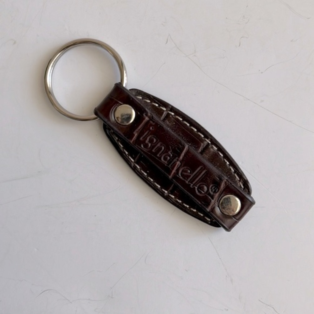 NWOT TIGNANELLO VINTAGE LEATHER KEY FOB